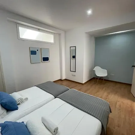 Ocean T1 Vista Mar E Piscina Em Varadouro Faial * Capelo