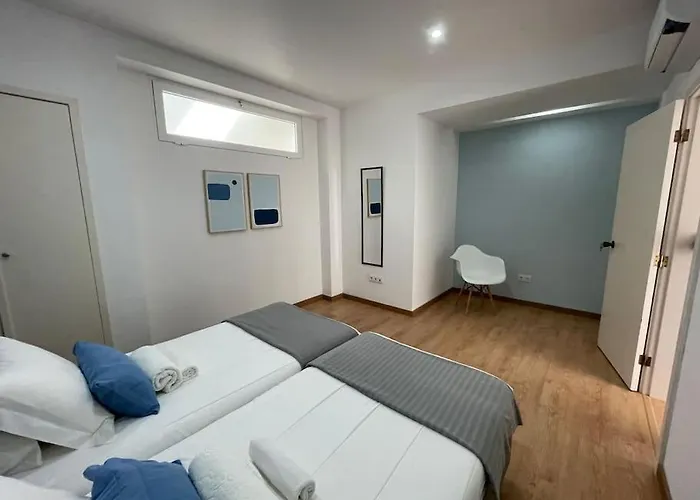 Ocean T1 Vista Mar E Piscina Em Varadouro Faial * Capelo