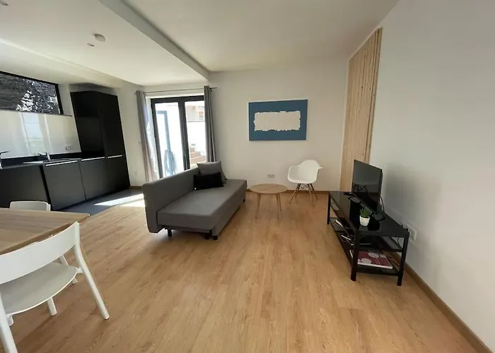 Ocean T1 Vista Mar E Piscina Em Varadouro Faial * Capelo