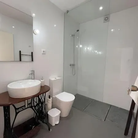 Ocean T1 Vista Mar E Piscina Em Varadouro Faial Apartamento