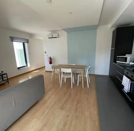 Ocean T1 Vista Mar E Piscina Em Varadouro Faial Capelo